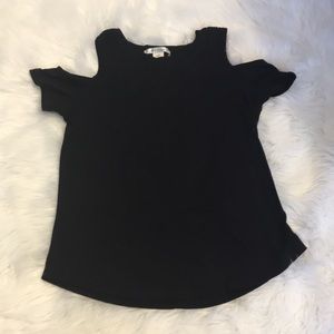 Tillys girls off the shoulder shirt